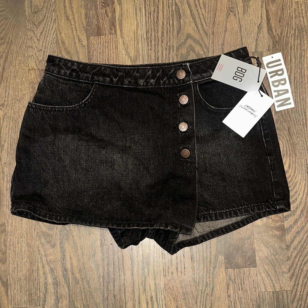 NWT BDG Black Denim Button-Up Skort